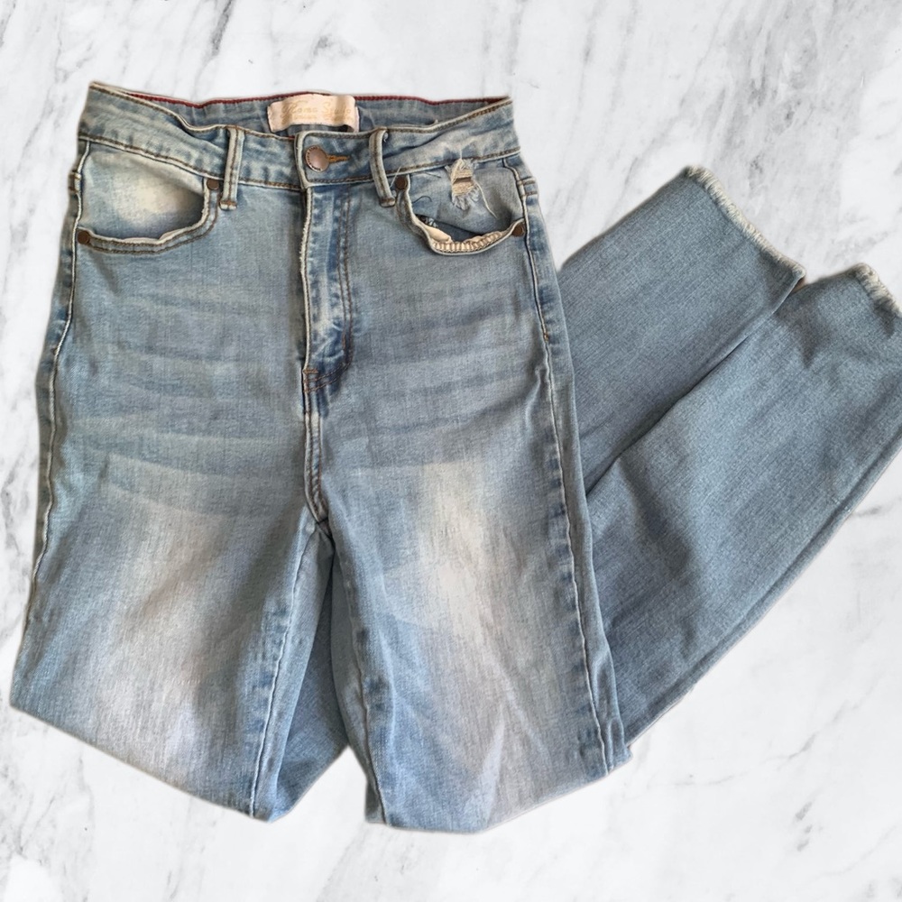 Roma Studio Premium Collection Light Wash Skinny Stretch Denim Juinor’s Size 3